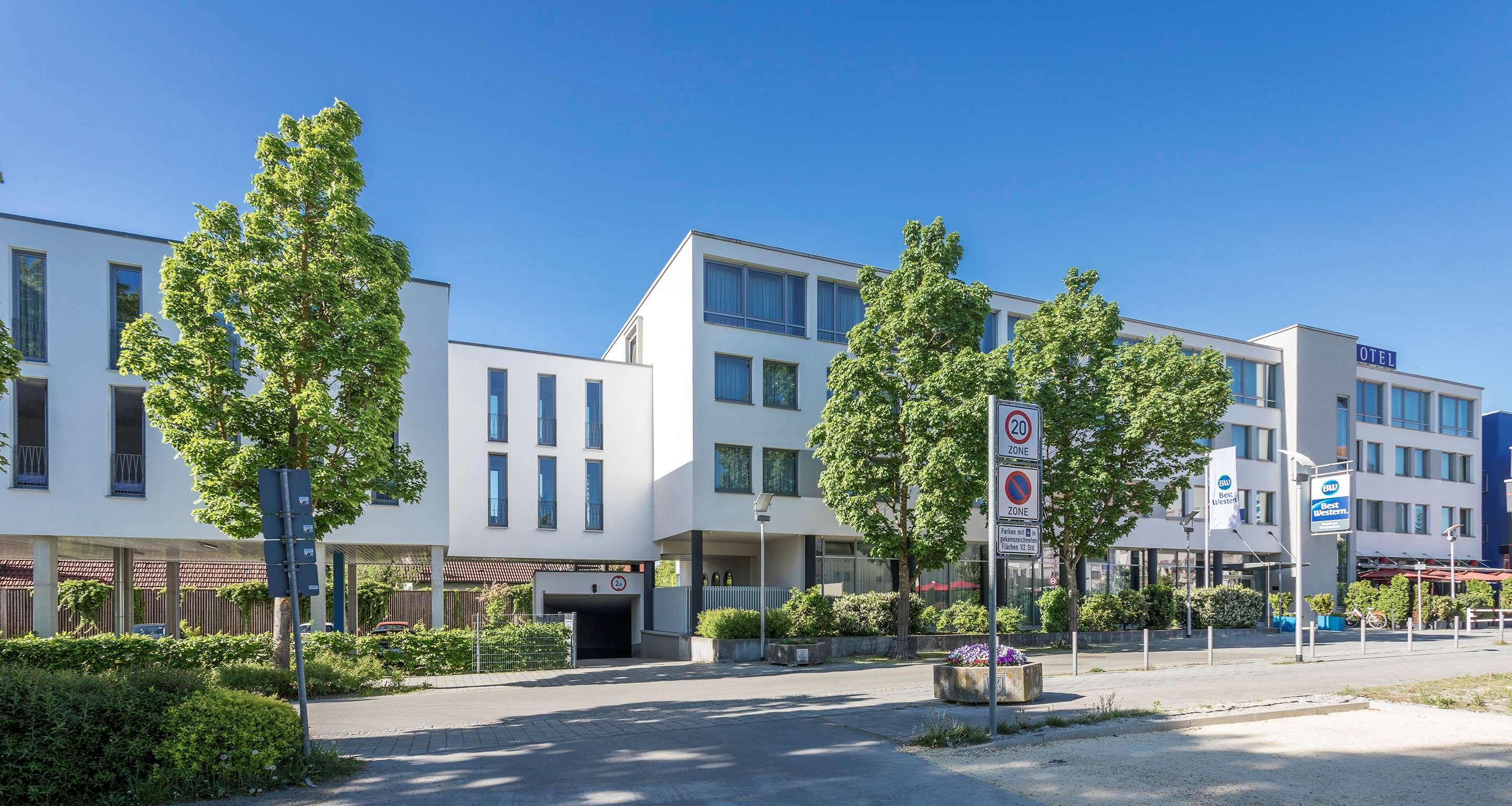 Best Western Hotel Am Europaplatz Koenigsbrunn Exterior photo