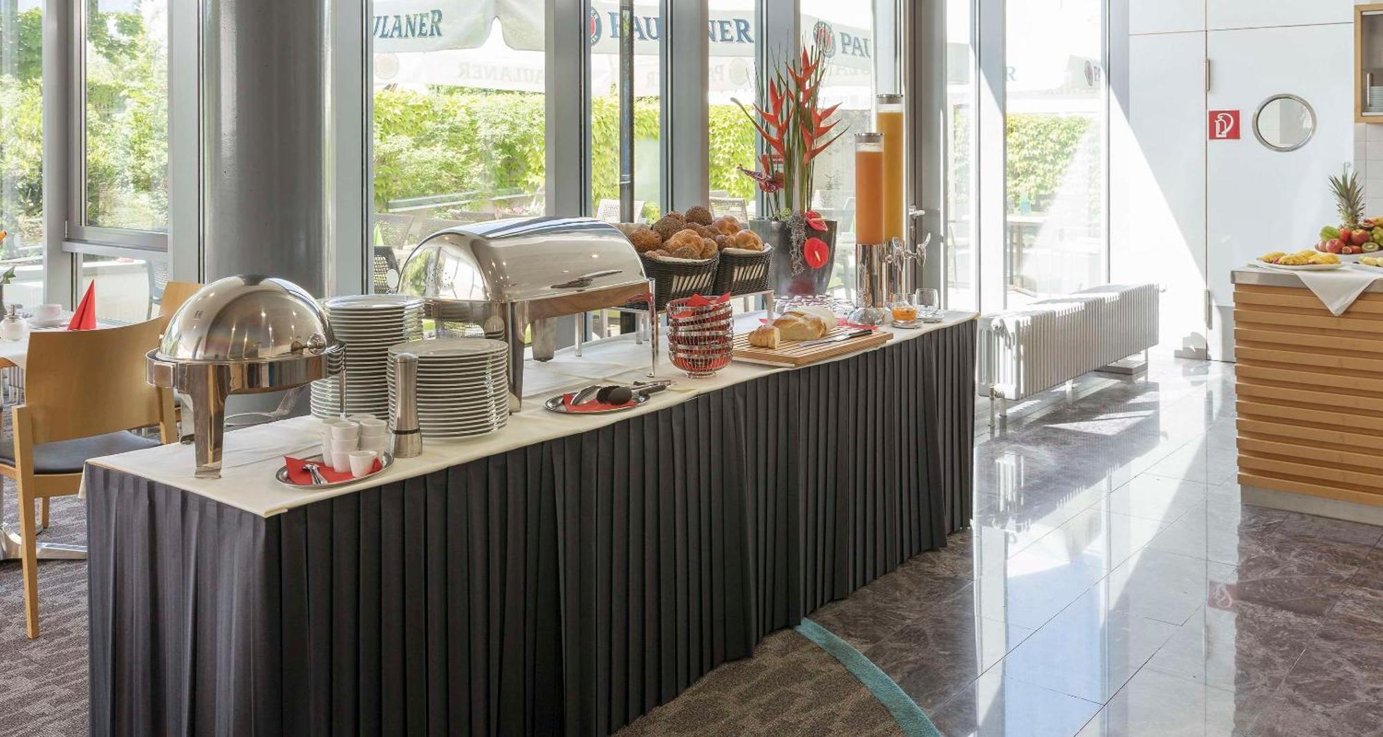 Best Western Hotel Am Europaplatz Koenigsbrunn Exterior photo